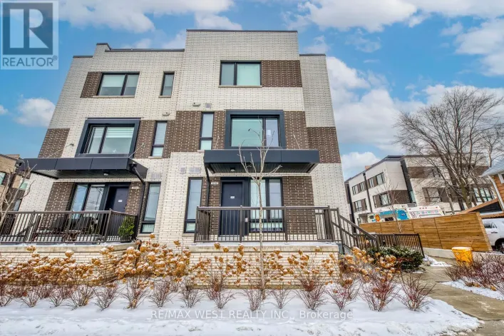 14 - 40 ED CLARK GARDENS BOULEVARD, Toronto