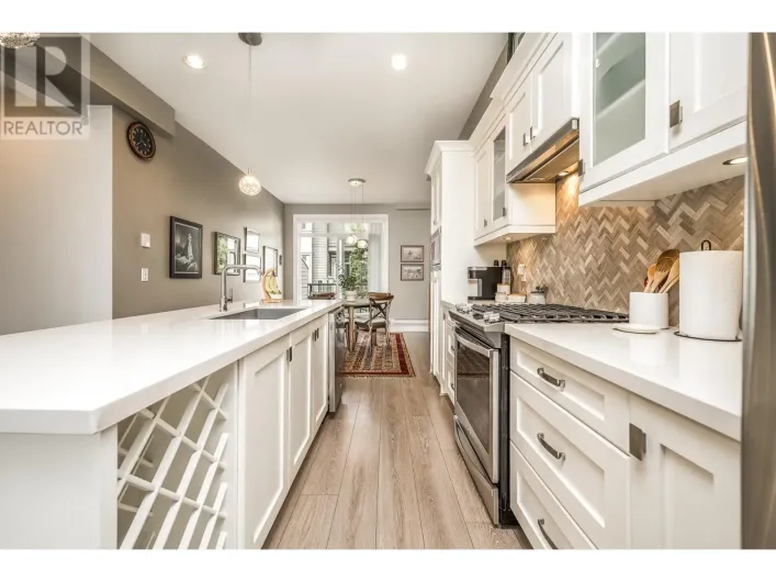 14 4949 47A AVENUE, Delta