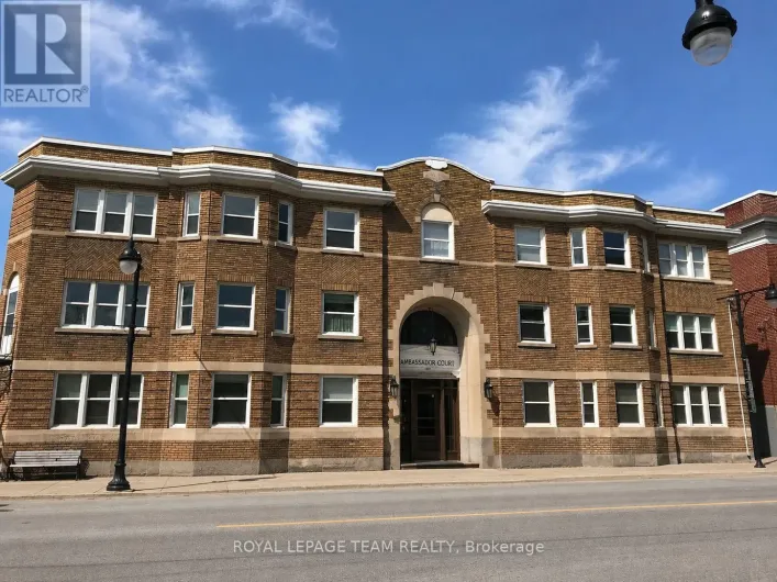 14 - 612 BANK STREET, Ottawa