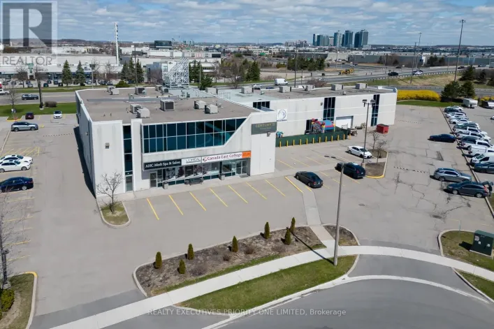 14 - 661 CHRISLEA ROAD, Vaughan