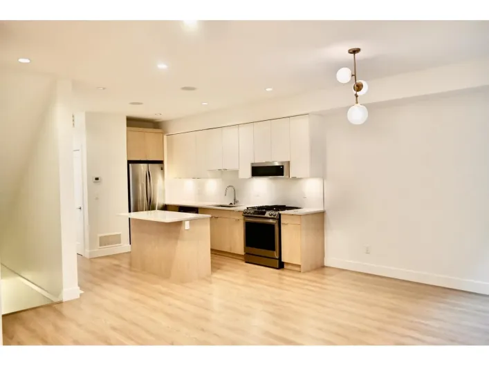 14 8140 166 STREET, Surrey