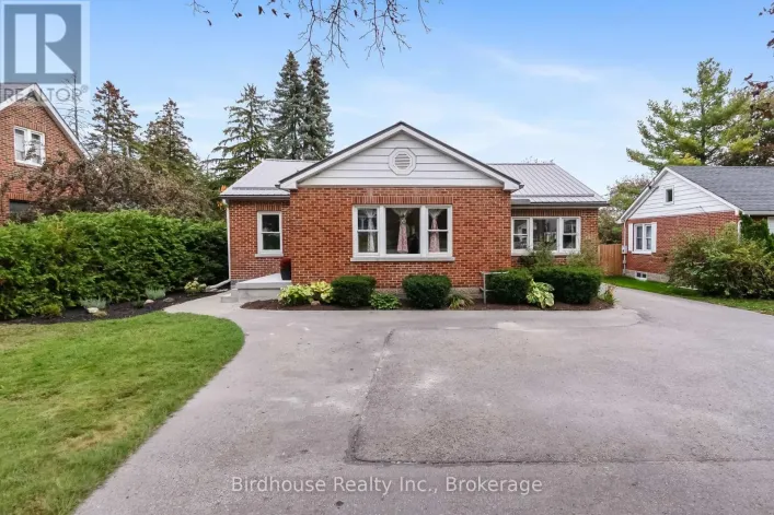 14 ANGELINE STREET S, Kawartha Lakes
