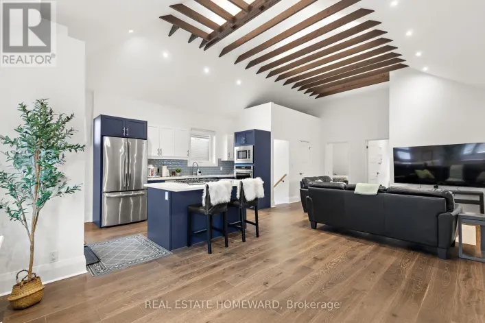 14 BRACEBRIDGE AVENUE E, Toronto