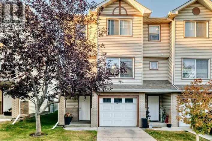 14 Dover Mews SE, Calgary