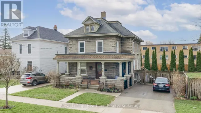 14 ELGIN AVENUE E, Goderich)