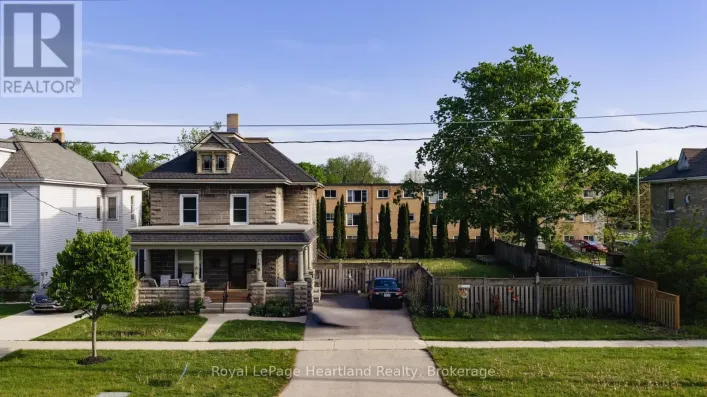 14 ELGIN AVENUE E, Goderich)