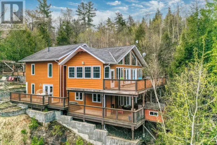 14 EVERGREEN LN, Elliot Lake