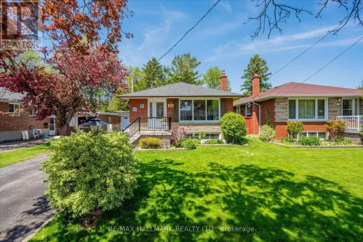 14 FINTONA AVENUE, Toronto