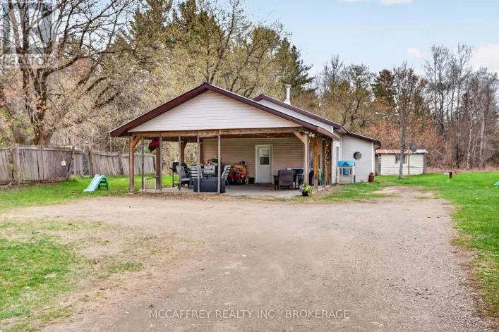 14 GLASTONBURY ROAD, Addington Highlands