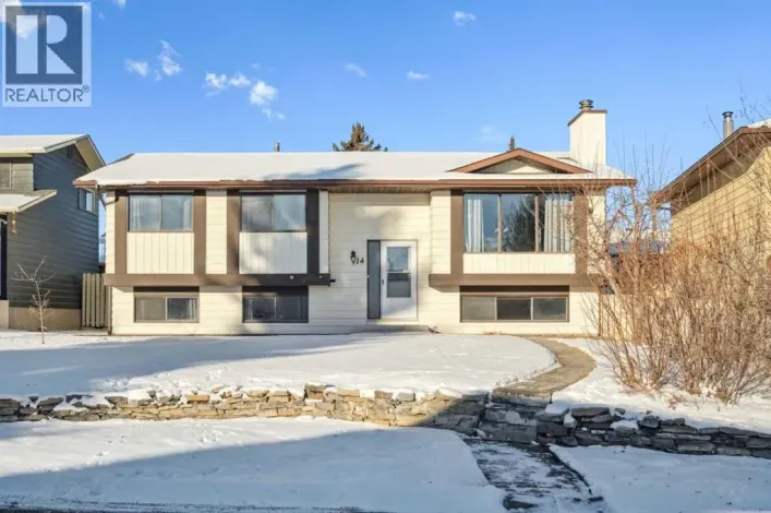 14 Glenhill Crescent, Cochrane