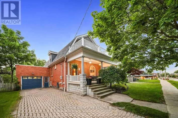 14 GOSHEN STREET S, Bluewater