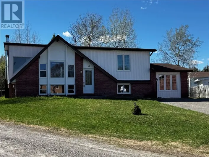 House for sale: 14 Lynne Court, Chapleau