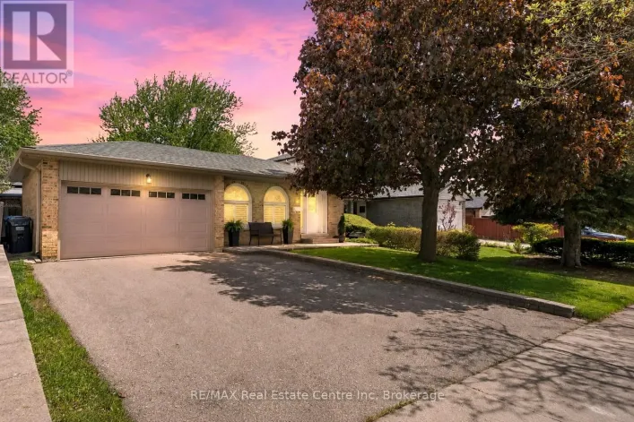 14 MASSEY STREET, Brampton