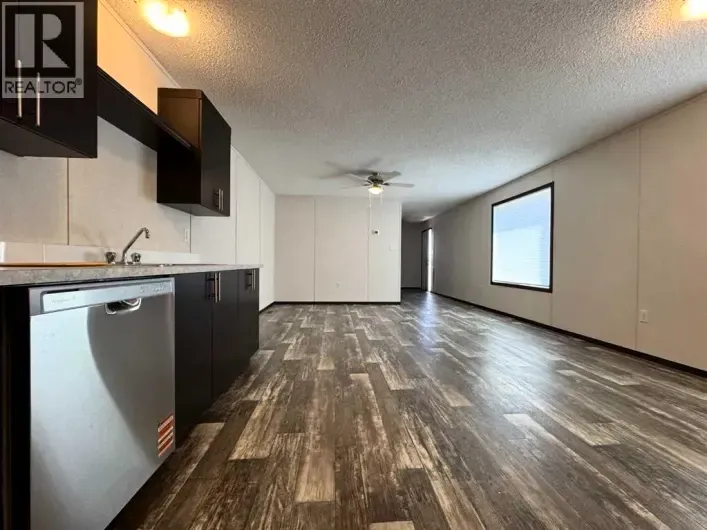 Mobile Home for sale: 14 Palomino Road, Fort Macleod