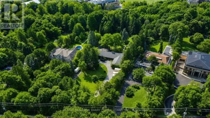 14 PARK LANE CIRCLE, Toronto