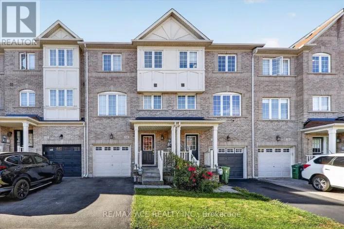 14 PILKINGTON DRIVE, Toronto