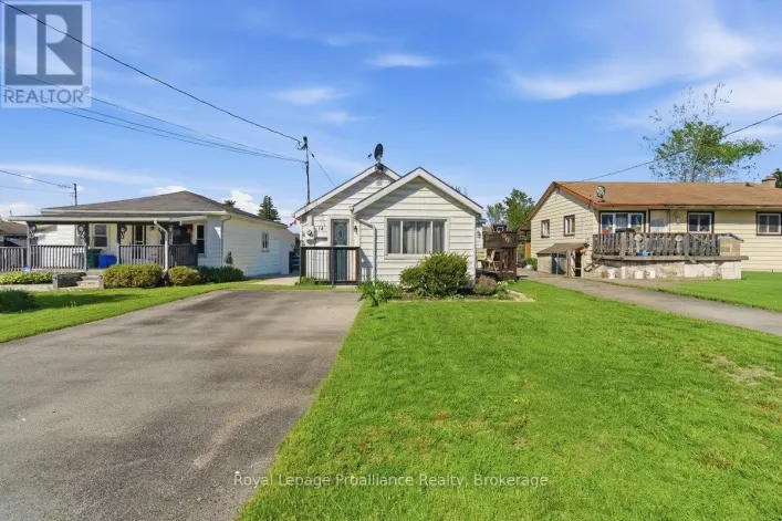 14 RAMSAY AVENUE, Quinte West