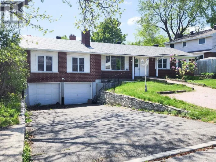 14 ROBERTA CRESCENT, Ottawa