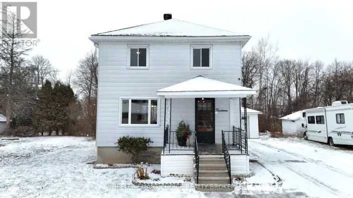 14 SAUNDERS AVENUE N, South Stormont