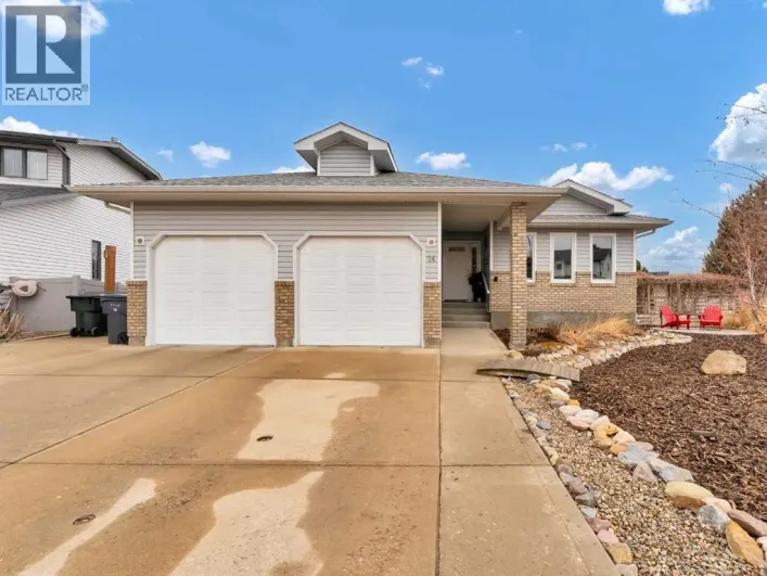 14 Smith Close SE, Medicine Hat