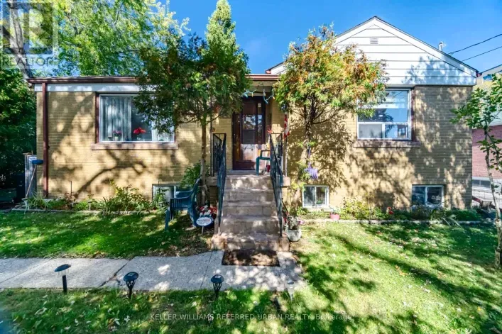 House for sale: 14 VERWOOD AVENUE, Toronto