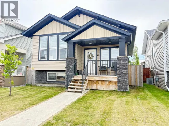 14 Village Crescent, Red Deer