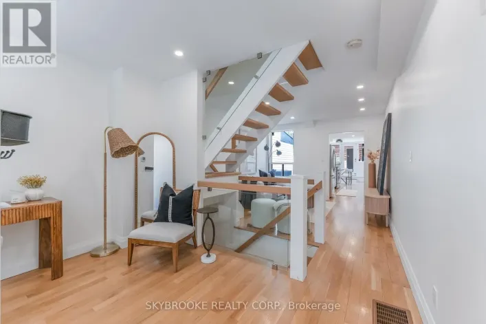 14 WHITAKER AVENUE, Toronto