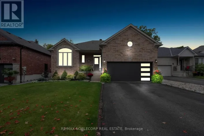 14 WILLARD HUNT COURT, King