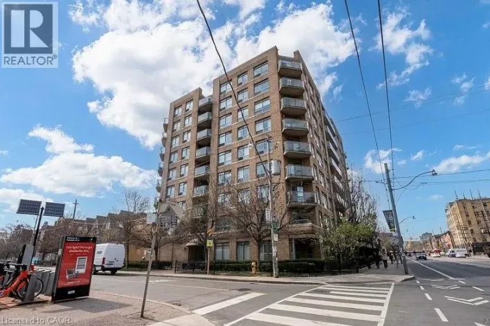 140 BATHURST Street Unit# 207, Toronto