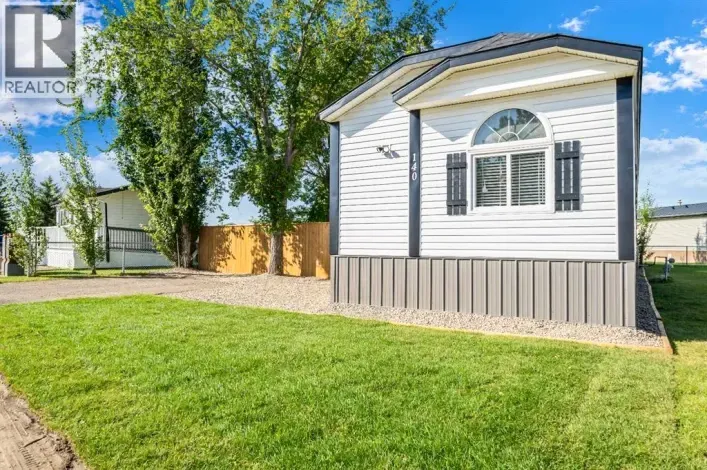140 Birch Street W, Brooks