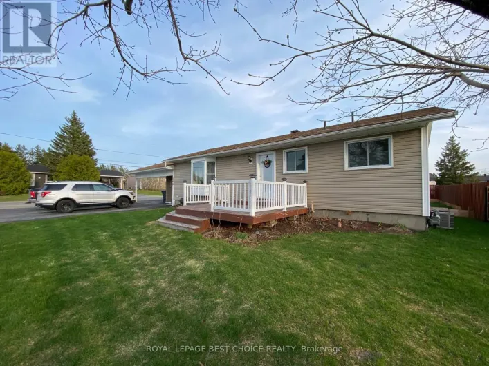 140 CAROLINE COURT, Temiskaming Shores