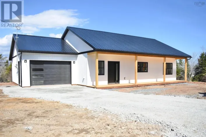 140 Lake Loon Road, Lake Loon