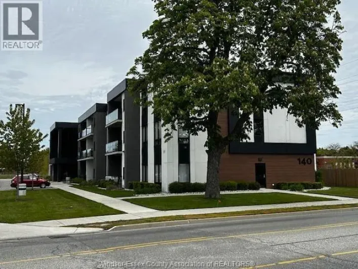 140 MAIN STREET East Unit# 203, Kingsville