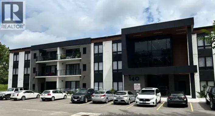 140 MAIN STREET East Unit# 209, Kingsville