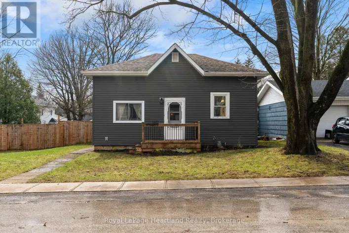 140 RATTENBURY STREET W, Central Huron