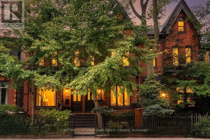 140 SPRUCE STREET, Toronto