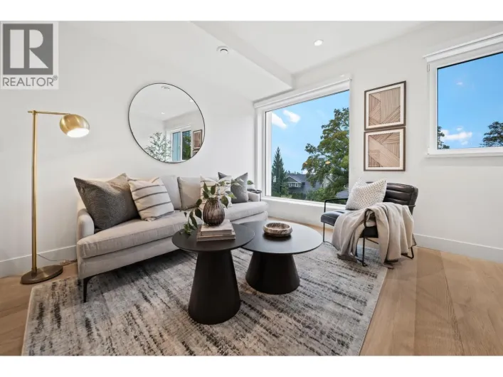 140 W WOODSTOCK AVENUE, Vancouver