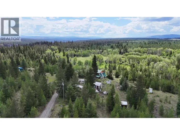 1400 Chasm Road, 70 Mile House