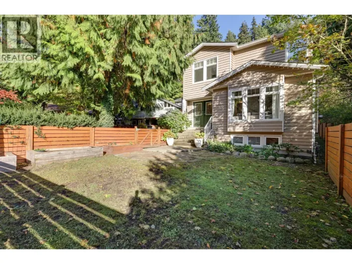 1400 RIVERSIDE DRIVE, North Vancouver