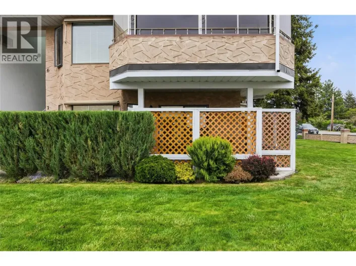 14004 Victoria N Unit# 1, Summerland