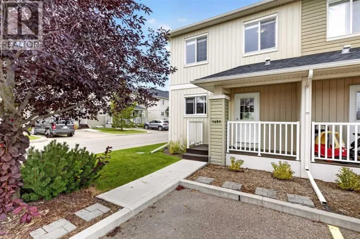 1401 Clover Link, Carstairs
