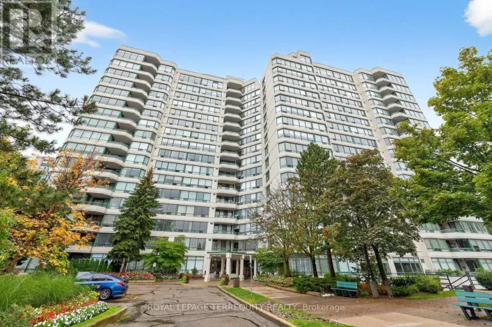 1402 - 110 PROMENADE CIRCLE, Vaughan