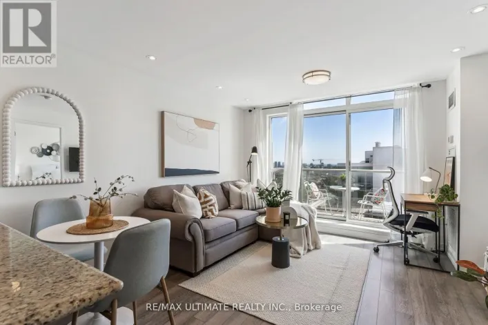 1402 - 816 LANSDOWNE AVENUE, Toronto