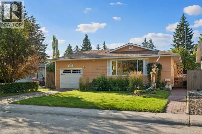 1403 104 Avenue SW, Calgary