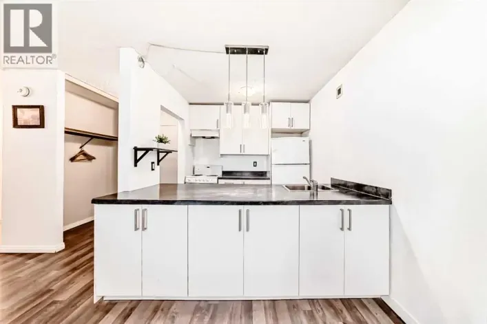 1403, 221 6 Avenue SE, Calgary