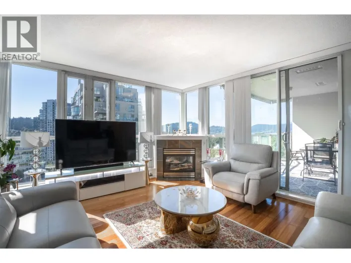 1403 235 GUILDFORD WAY, Port Moody