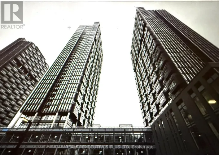 1404 - 1 QUARRINGTON LANE, Toronto