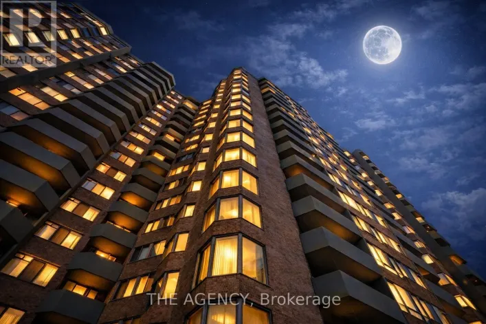 1404 - 30 THUNDER GROVE, Toronto