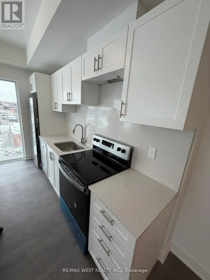 1404 - 705 DAVIS DRIVE, Newmarket