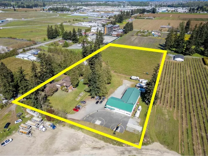 1404 TOWNLINE ROAD, Abbotsford